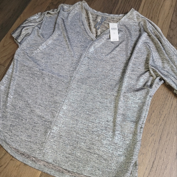 NWT ANTHROPOLOGIE Silver Black & Gray Shimmer Top Blouse Shirt Size XS - Picture 2 of 11